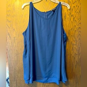 Double layer solid tank